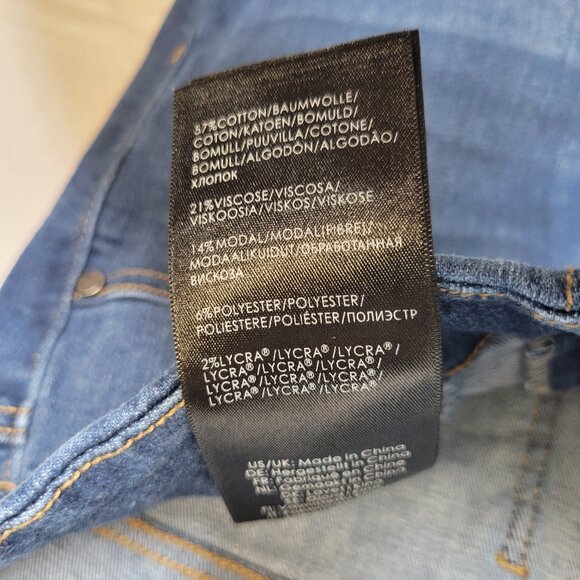 Liverpool Women's Size 4 Jeans The Crop Pull On - Picture 8 of 8